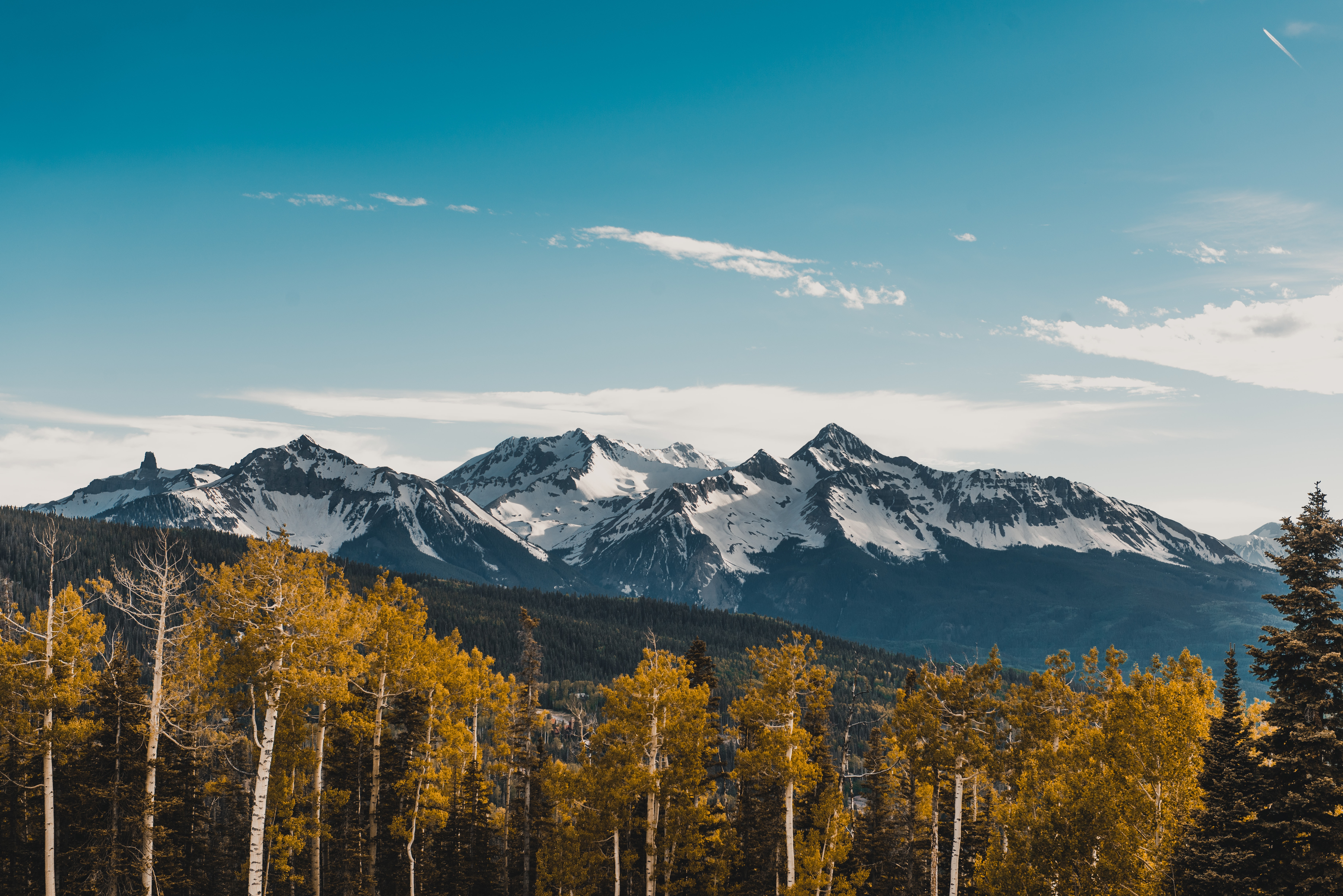 A photograph of the scenic wildnerness in Telluride, Colorado