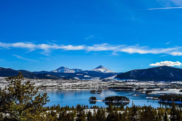 A photograph of the scenic wildnerness in Frisco, Colorado